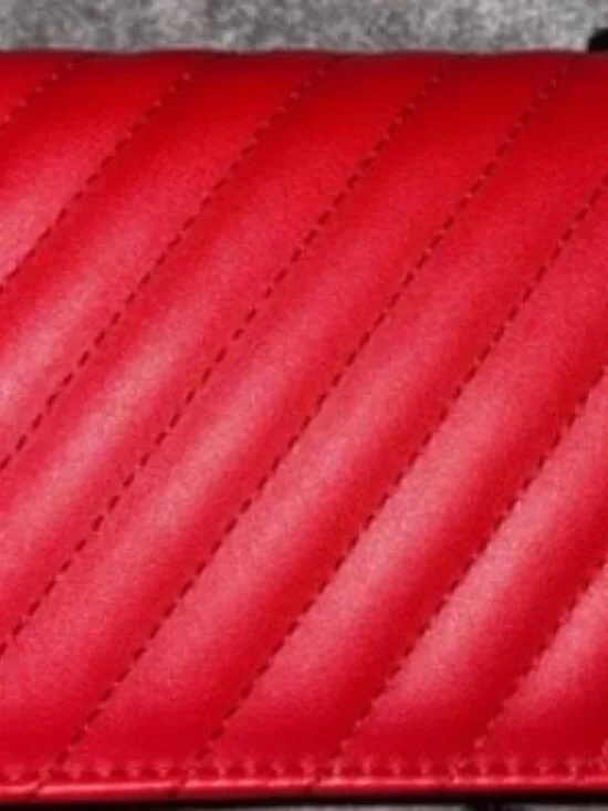 Studio Badgley Mischka Ruby Red Quilted Shoulder Bag w/ detachable chain- NWT - Picture 5 of 7